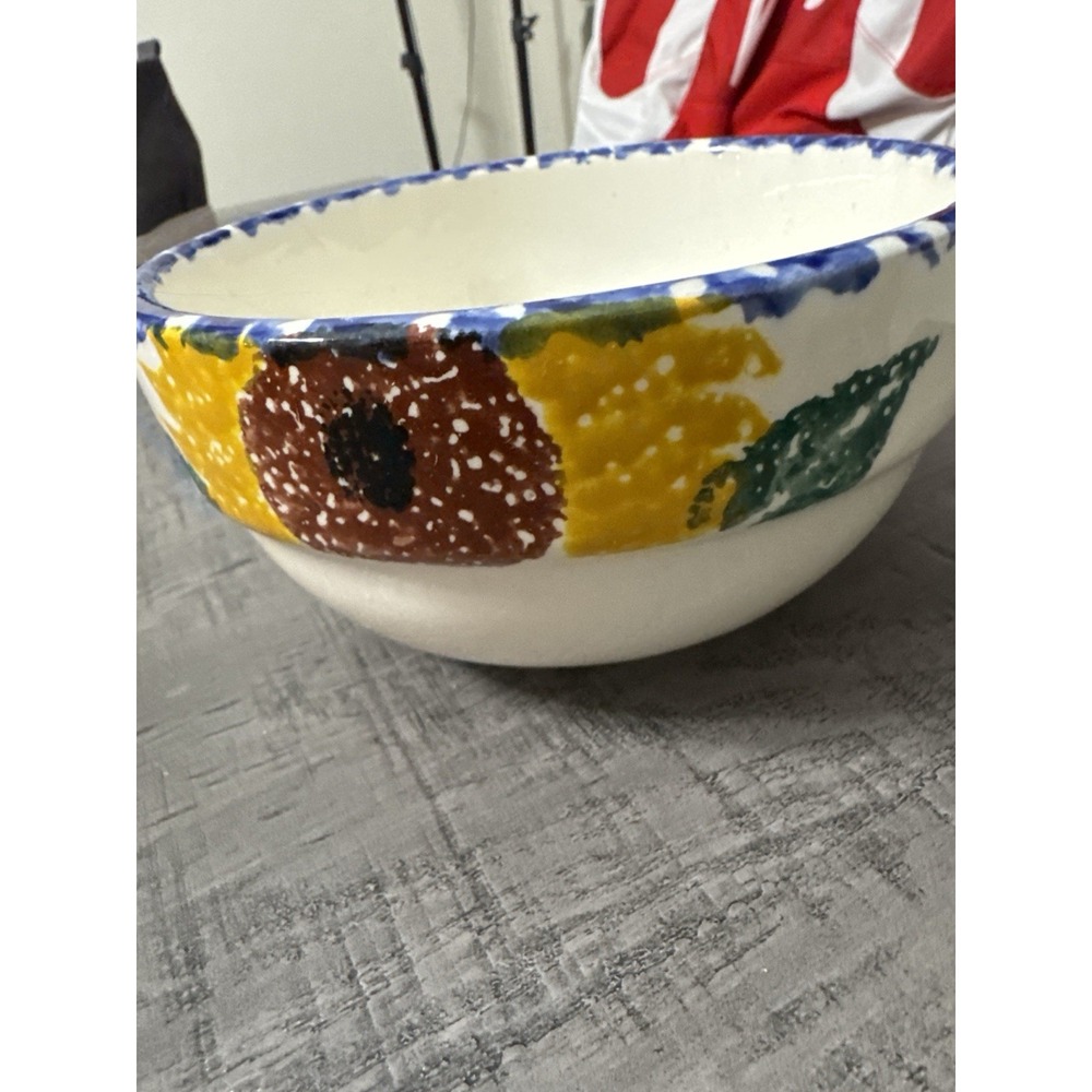 Crock Shop Sunflower Bowl 6" Santa Ana CA Blue Sponge Rim Chili Soup Serving - Picture 3 of 8